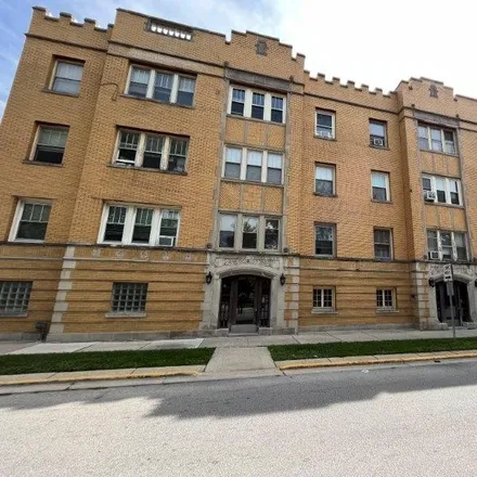 Rent this 1 bed condo on Thorntons in Jackson Boulevard, Forest Park