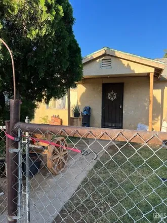 Buy this 1 bed house on 7177 Center Street in Lamont, Kern County