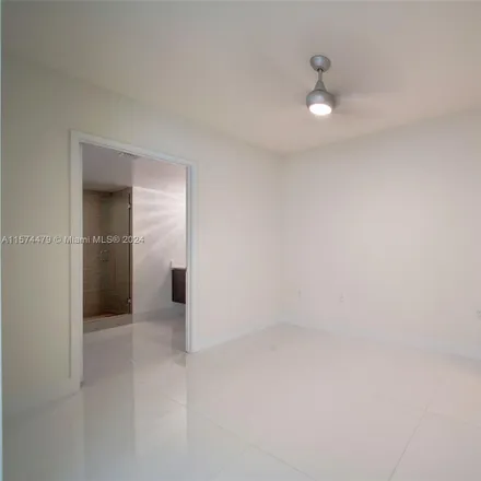Image 8 - 300 Sunny Isles Boulevard - Condo for rent