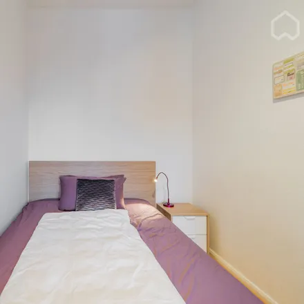 Rent this 2 bed apartment on Brandenburgische Straße in 10707 Berlin, Germany