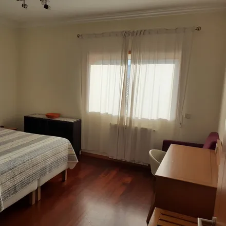 Rent this 1 bed room on Rua Doutor João Pedro Vieira Lameiras in 4705-671 Braga, Portugal