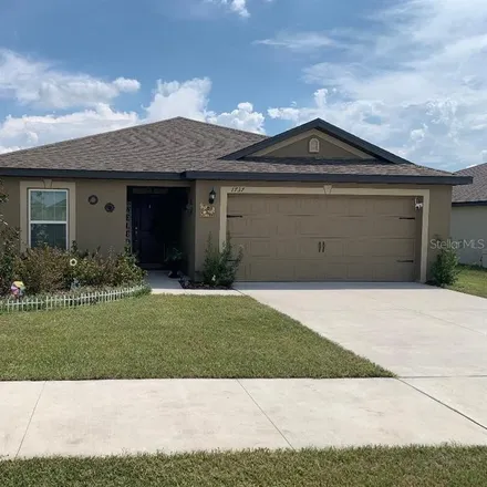 Buy this 3 bed house on Canaan Loop in Dundee, Polk County