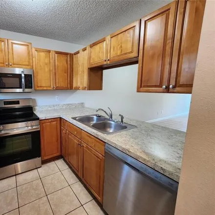 Image 2 - 39132 County Road 54 Unit 2152, Zephyrhills, Florida, 33542 - Condo for sale