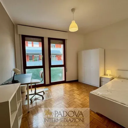 Image 8 - Via Pier Paolo Vergerio 36, 35126 Padua Province of Padua, Italy - Apartment for rent