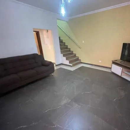 Buy this 3 bed house on Passagem Soinco in Vila Augusta, Guarulhos - SP