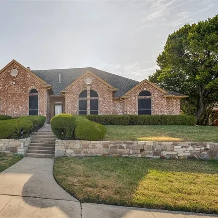 Buy this 5 bed house on 1412 Mantlebrook Drive in DeSoto, TX 75115