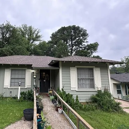 Buy this 2 bed house on 1239 Pine Street in Longview, TX 75601