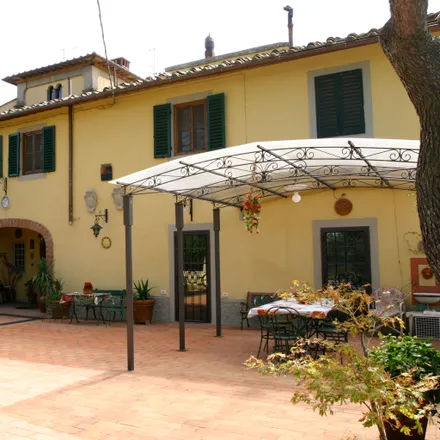 Rent this 6 bed house on Via Montelupo in 86, 50025 Montespertoli FI