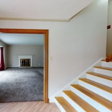 Buy this 4 bed apartment on 1112 Longmeadow Lane in Ridgewood, Western Springs