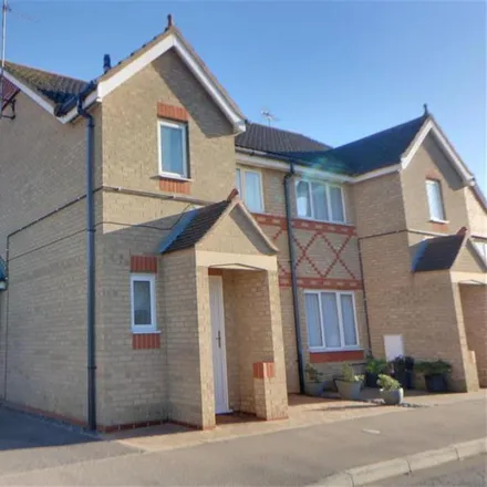 Rent this 3 bed duplex on unnamed road in Peterborough, PE2 8UP