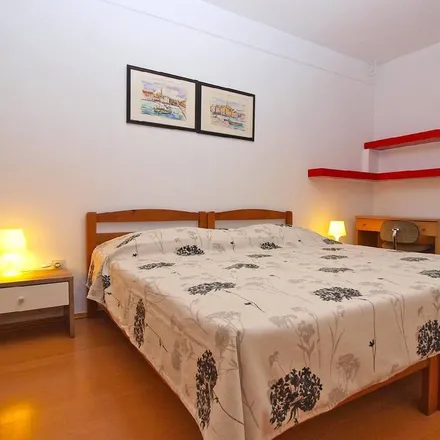 Image 4 - Grad Pula, Istria County, Croatia - Apartment for rent