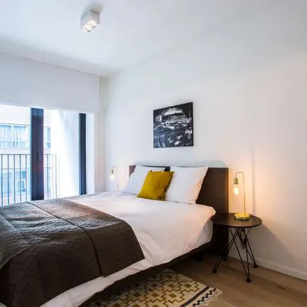 Rent this 2 bed apartment on Rue d'Argent - Zilverstraat 7;9 in 1000 Brussels, Belgium
