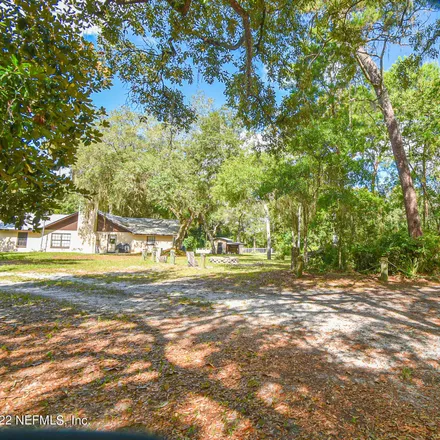 Image 4 - 647 Oakwood Street, Crescent City, Putnam County, FL 32112, USA - House for sale