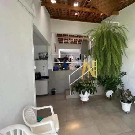 Buy this 3 bed house on Rua Orlando Vicentini in Conjunto Farid Libos, Londrina - PR
