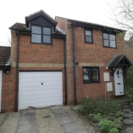 Rent this 3 bed house on 25 Kingfisher Drive in Westbury, BA13 3XN