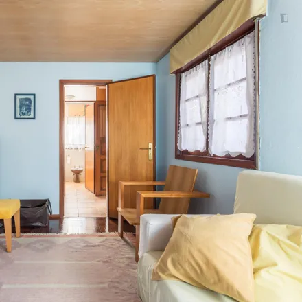 Rent this 2 bed apartment on Rua 25 de Abril in 4510-382 Gondomar, Portugal
