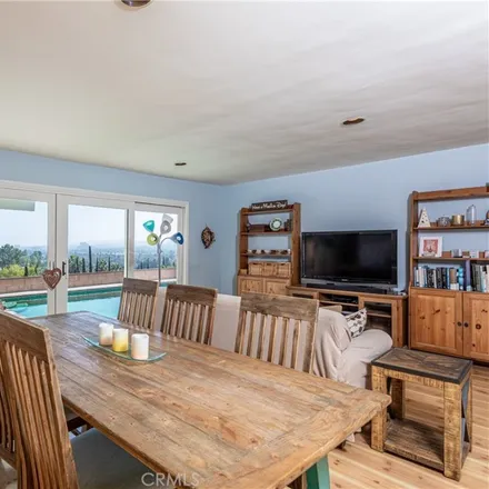 Image 1 - 7124 Helmsdale Road, Los Angeles, CA 91307, USA - House for sale