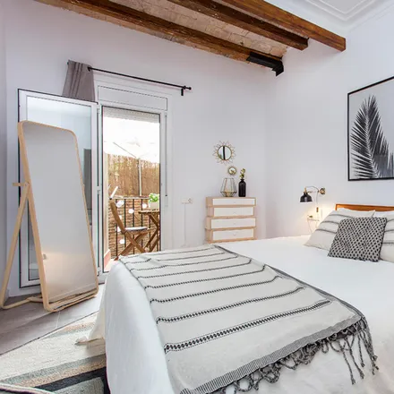 Rent this 2 bed apartment on Carrer de Sepúlveda in 107, 08001 Barcelona