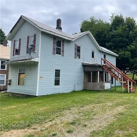 Buy this 5 bed house on 412 West Pleasant Street in Corry, PA 16407