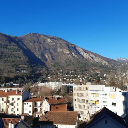 Image 3 - 5 Place du Saint Eynard, 38000 Grenoble, France - Apartment for rent