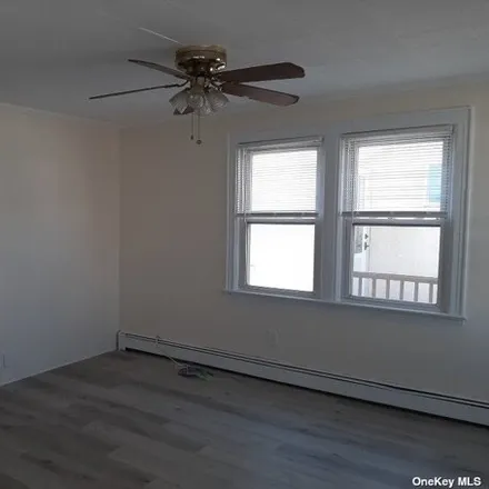 Image 7 - 98 Indiana Avenue, City of Long Beach, NY 11561, USA - Apartment for rent