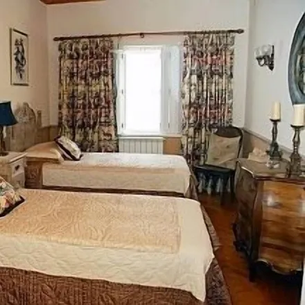 Rent this 3 bed house on 2705-269 Distrito da Guarda