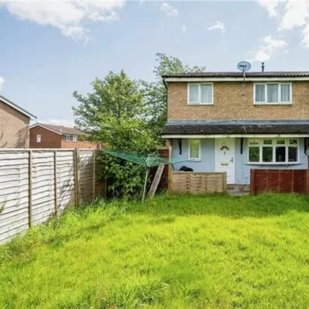 Image 1 - Milton Way, Houghton Regis, LU5 5UF, United Kingdom - House for rent