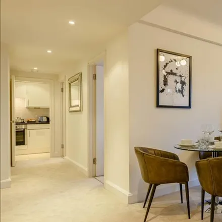 Image 4 - Pelham Court, 145 Fulham Road, London, SW3 6SN, United Kingdom - Apartment for rent