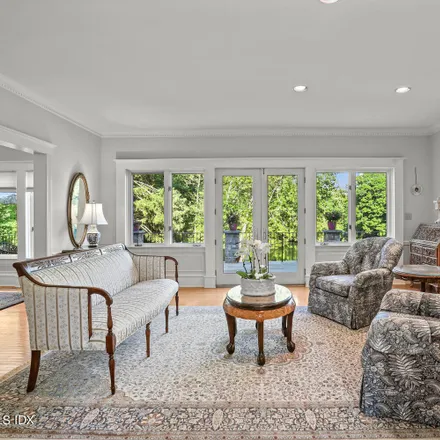 Image 9 - 562 North Street, Pine Hill, Greenwich, CT 06830, USA - House for sale