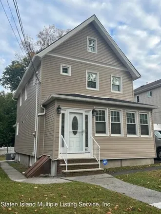 Buy this 4 bed house on 657 Delafield Avenue in New York, NY 10310