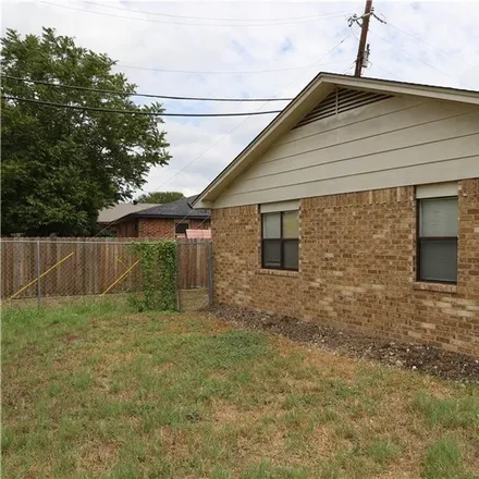 Image 4 - 2405 Transit Drive, Killeen, TX 76543, USA - House for sale