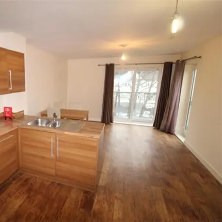 Buy this 3 bed apartment on Oak Lodge Medical Centre in A5, Burnt Oak
