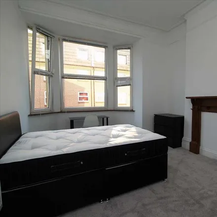 Image 4 - Addison Road, Plymouth, PL4 8ET, United Kingdom - Room for rent