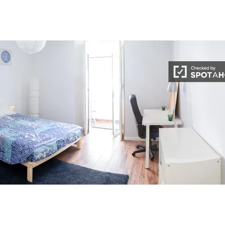 Rent this 7 bed room on Avenida Almirante Reis 121 in 1150-015 Lisbon, Portugal