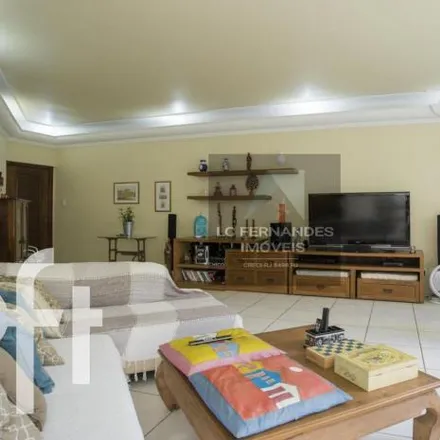 Buy this 3 bed apartment on Rua Assis Brasil in Copacabana, Rio de Janeiro - RJ