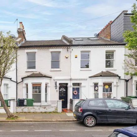 Buy this 3 bed townhouse on Sherbrooke Road in London, SW6 7QN