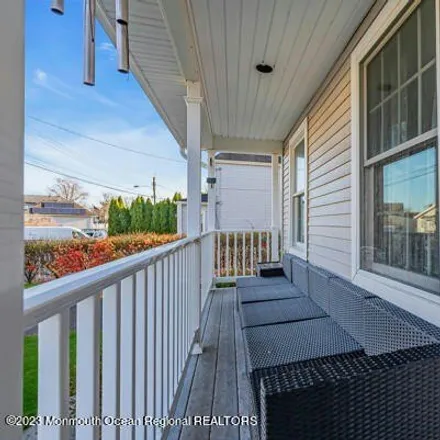 Image 3 - 588 Exchange Place, Long Branch, NJ 07740, USA - House for sale