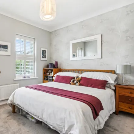Image 5 - Bailey Mews, Strand-on-the-Green, London, W4 3PZ, United Kingdom - Townhouse for sale
