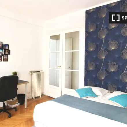 Rent this 3 bed room on 19 Rue de Civry in 75016 Paris, France