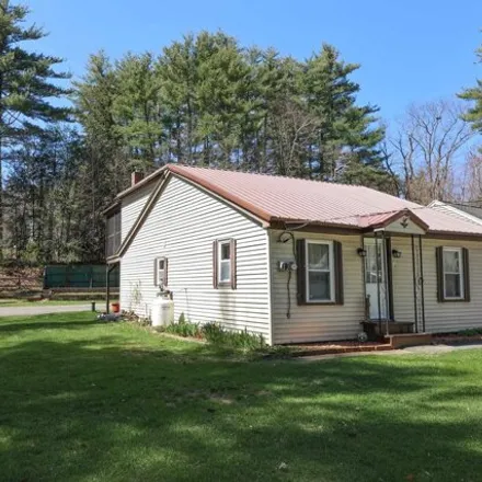 Image 3 - 10 Bay Street, Pinardville, Goffstown, NH 03045, USA - House for sale