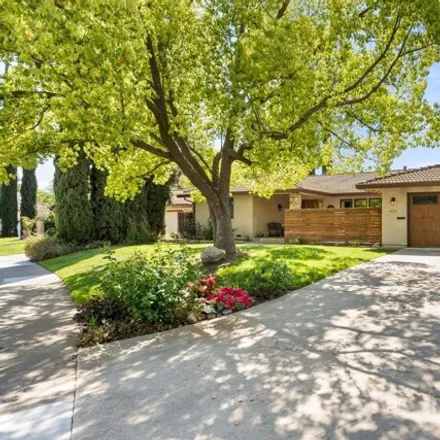 Image 3 - 611 Rivercrest Drive, Sacramento, CA 95831, USA - House for sale