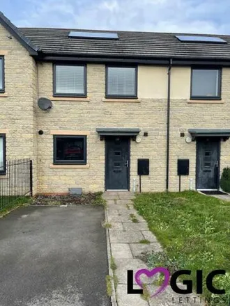 Rent this 2 bed townhouse on Acorn Avenue in Thurnscoe, S63 0AS