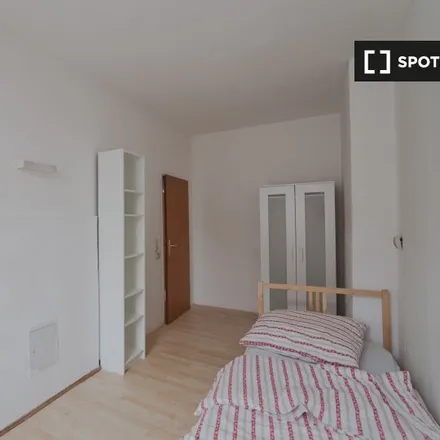 Rent this 5 bed room on Elisabethplatz 4 in 80796 Munich, Germany