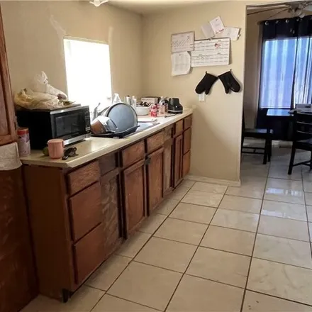 Image 4 - 1831 West Garnet Avenue, Sandy Valley, Clark County, NV 89019, USA - Apartment for sale