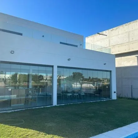 Rent this 3 bed house on Canal Villanueva in Partido de Tigre, 1670 Dique Luján