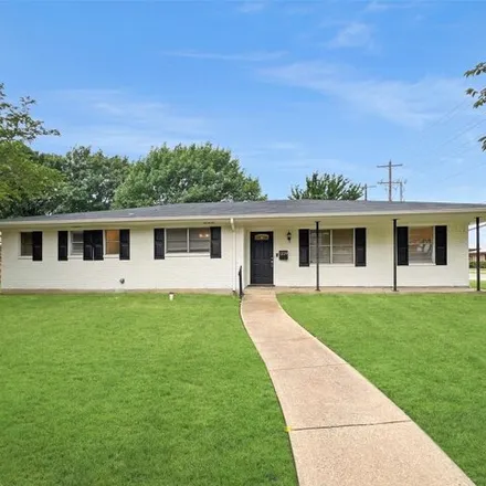 Buy this 3 bed house on 1229 Stanley Street in Denton, TX 76201