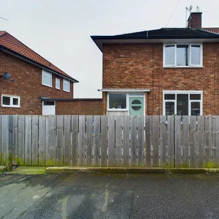 Buy this 2 bed duplex on Thanet Road in Hull, HU9 4BW