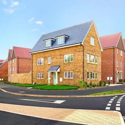 Buy this 4 bed duplex on unnamed road in Arborfield Green, RG2 9TN