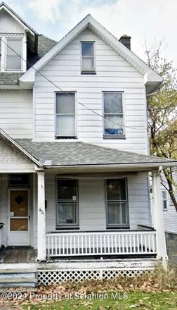 Rent this 3 bed house on Donna Kowalczyk-Homyack Hair in 419 South River Street, Wilkes-Barre