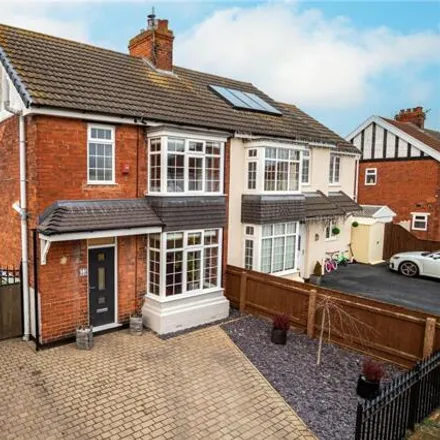 Buy this 3 bed duplex on Claremont Road in Old Clee, DN32 8NR